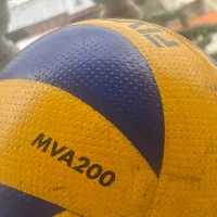 توپ والیبال میکاسا mva200اورجینال