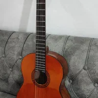 گیتار یاماها YAMAHA