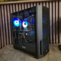 کیس گیمینگ با مانیتور و موس و کیبورد نسل ۱۳