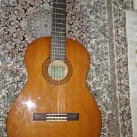 گیتار یاماها c40 اصل اندونزی به همراه وسایل همراهش
