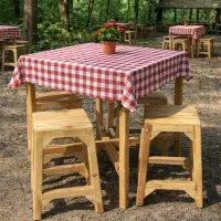 میز و‌ نیمکت چوبی ، میز و‌ صندلی‌ چوبی