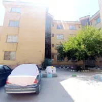آپارتمان-75مترطبقه-همکف-با-حیاط-اختصاصی