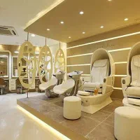 استخدام پدیکور، فشیال کار و ارایشگر