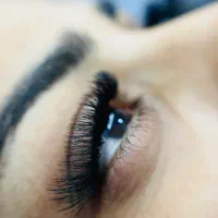 خدمات و آموزش اکستنشن مژه با مدرک فنی حرفه ای