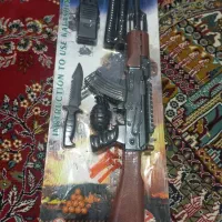 ست تفنگ کلاشینکف به همراه تجهیزات