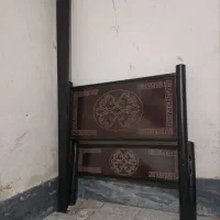 تخت خواب فلزی