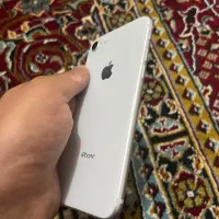 iPhone 8