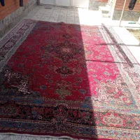 دو عدد قالی کار کرده