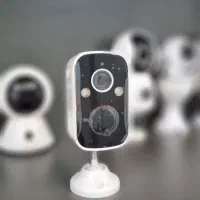 دوربین مدل AL04 سیمکارتی + UPS داخلی