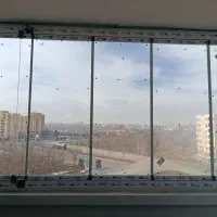 شیشه بالکنی (جام بالکنی)