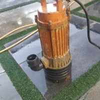 پمپ آب کف کش تک توان ۴۰ متری