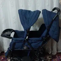 کالسکه دوقلو