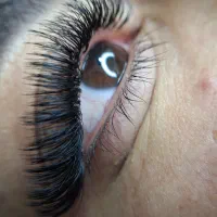 کاشت مژه. اکستنشن مژه . لیفت و لمینت
