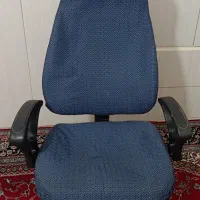 صندلی چرخدار اداری