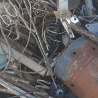 ضایعاتی  درب منزل شماآهن چدن کارتون پلاستیک وغیره