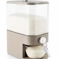 تعدادی لوازم خانه و آشپزخانه