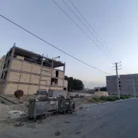 زمین ۲۰۸ متری