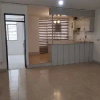 ۸۵متری طبقه اول نبش نهضت۱