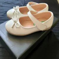 کفش دخترانه و پیراهن جین