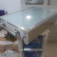 میز نور UV