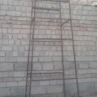 چهارپایه آهنی