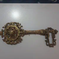 جا کلیدی برنجی
