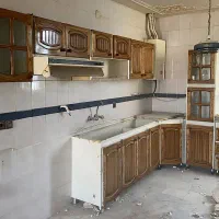 ۲ سری کابینت فلزی و روشویی و موکت