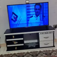 میز تلویزیون سالم تمیزمعاوضه هم میشه بامیزجلومبلی