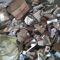 خریدار انواع ضایعات فلزی ، پلاستیک و کارتن و...