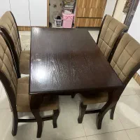 میز نهارخوری ۴ نفره