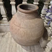 خمره سفالی عتیقه نادر و قدمتی بیش از ۱۰۰ سال