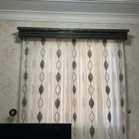 پرده و کتیبه دو عدد پنجره