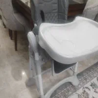 میز غذا کودک کنار میز ناهار خوری و غیره