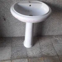 روشویی و پایه