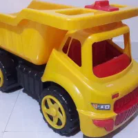 اسباب بازی کامیون بزرگ