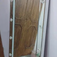 آینه ایستاده قدی چراغ دار