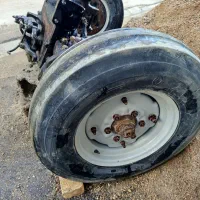 اکسل جلو تراکتور ۲۸۵مدل بالای تمیز