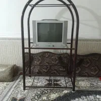 تلویزیون ۲۱ اینج و زیر تلویزیون