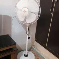 پنکه پایه دار