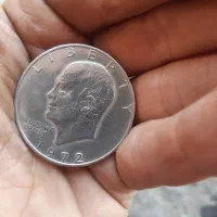سکه نقره تمام عیار خیلی قدیمی
