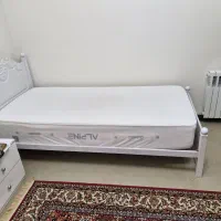 تخت یه نفره سالم  فروش فوری