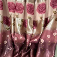 والان کنار پرده ترک
