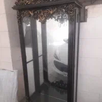ویترین شیشه ای
