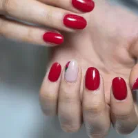 کاشت و ترمیم ناخن با قیمت عالی