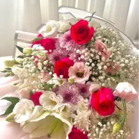 دسته گل رز و لیلیوم