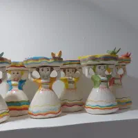 مجسمه سرامیکی
