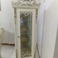 بوفه و ساعت زمینی