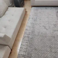 یک تخته فرش ۲/۵در ۳/۵ همراه با کناره