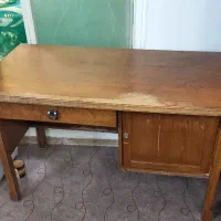 میز کامپیوتر‌ یا اداری