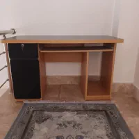 میز تحریر ومیز کامپیوتر
